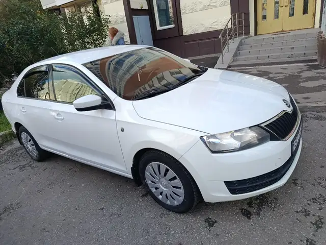 Skoda Rapid 2015 - Выбор фото 6
