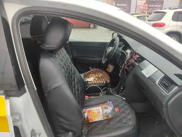 Skoda Rapid 2015 - Выбор фото 7