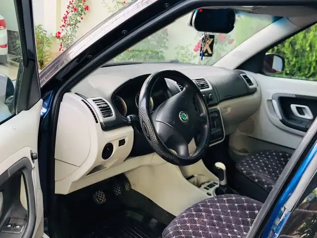 Skoda Roomster 2007 - Выбор фото 8