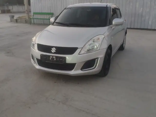 Suzuki Swift 2014 - Выбор фото 1