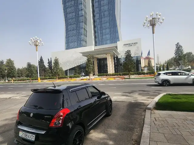 Suzuki Swift 2010 - Выбор фото 5