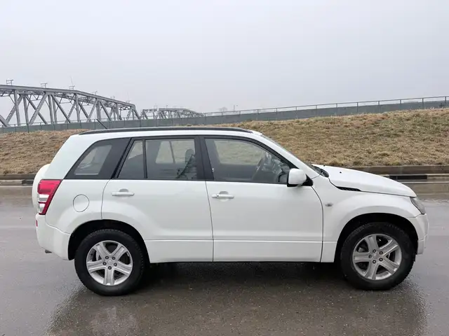 Suzuki Grand Vitara 2008 - Выбор фото 2