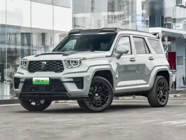 Tank 700 2025 - Выбор фото 2