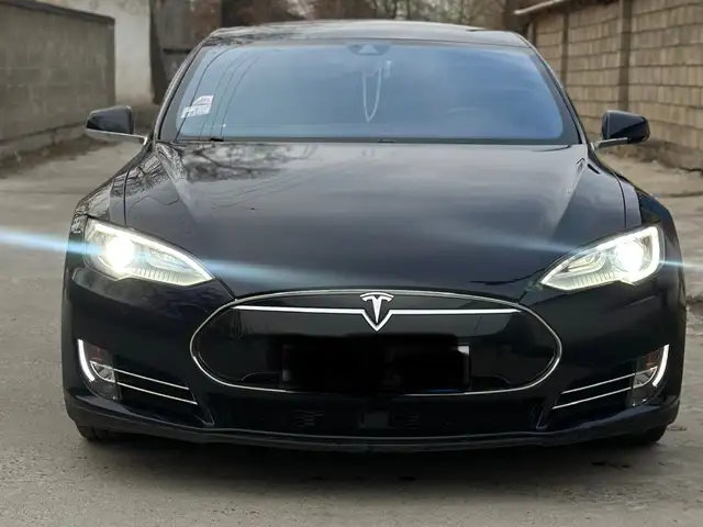 Tesla Model S 2016 - Выбор фото 1