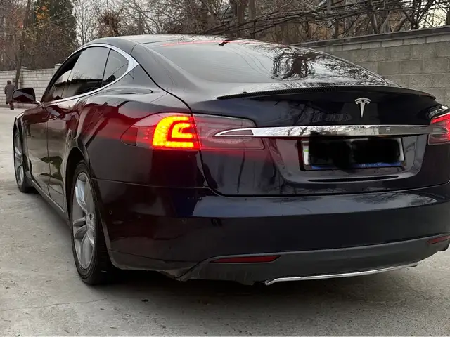 Tesla Model S 2016 - Выбор фото 4