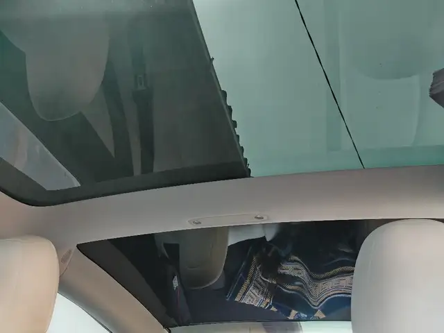 Tesla Model 3 2020 - Выбор фото 8