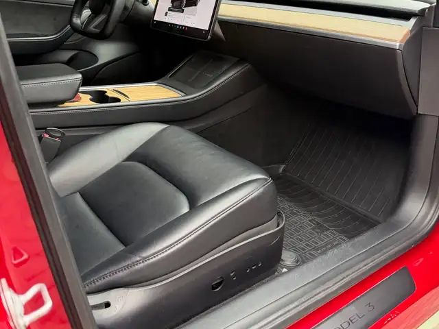 Tesla Model 3 2023 - Выбор фото 6