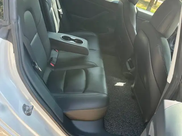 Tesla Model 3 2021 - Выбор фото 6