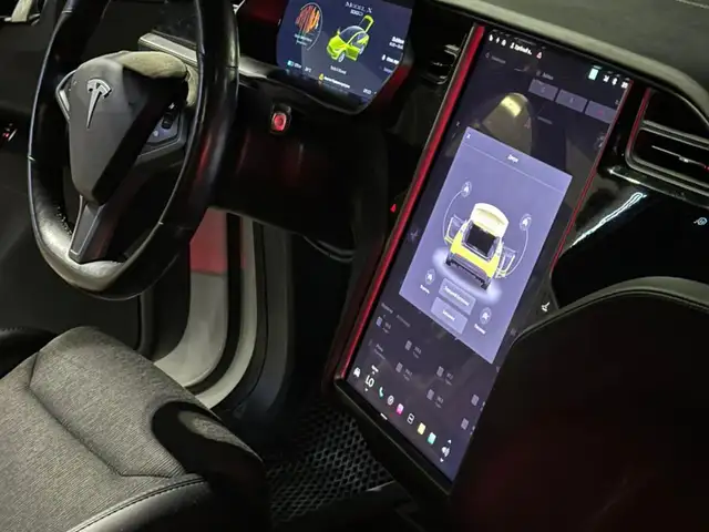 Tesla Model X 2019 - Выбор фото 7