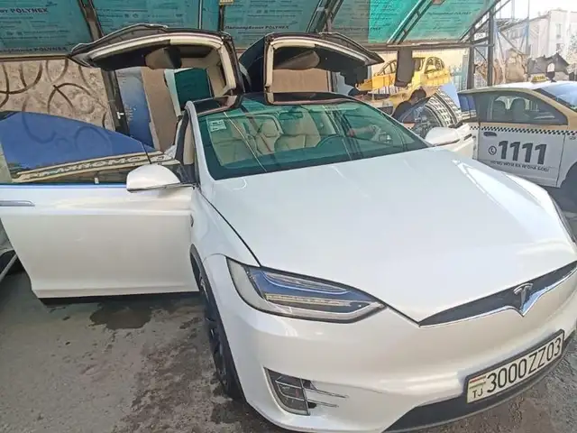 Tesla Model X 2016 - Выбор фото 1