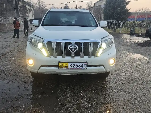 Toyota Land Cruiser Prado 2013 - Выбор фото 3