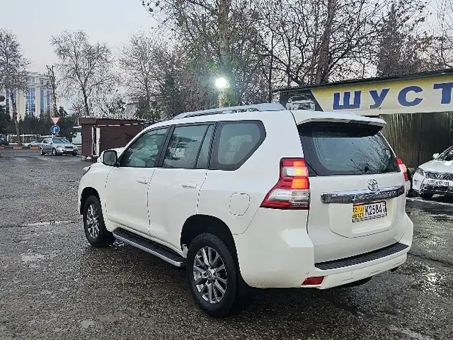 Toyota Land Cruiser Prado 2013 - Выбор фото 7