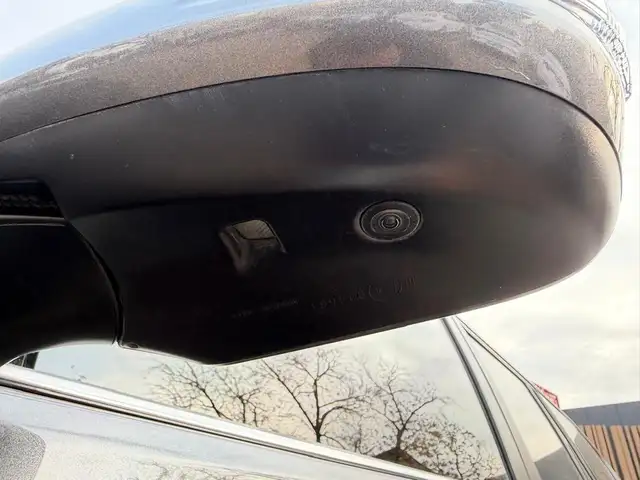 Toyota Land Cruiser Prado 2023 - Выбор фото 8