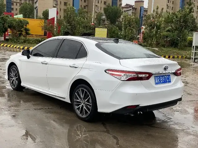 Toyota Camry 2022 - Выбор фото 4