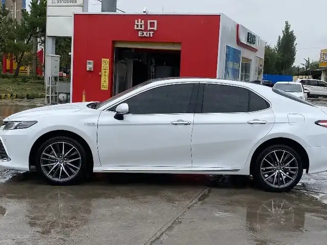 Toyota Camry 2022 - Выбор фото 6