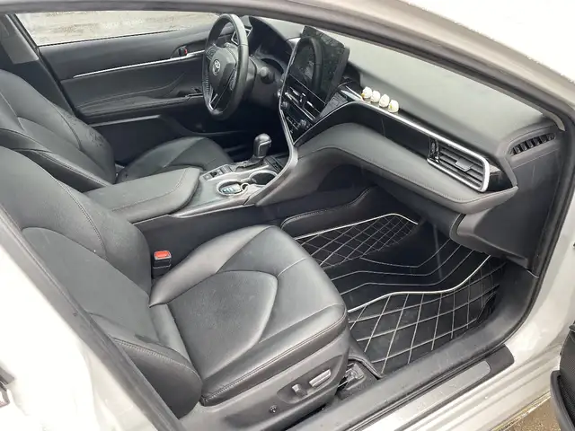 Toyota Camry 2022 - Выбор фото 8
