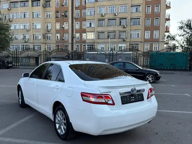 Toyota Camry 2010 - Выбор фото 8