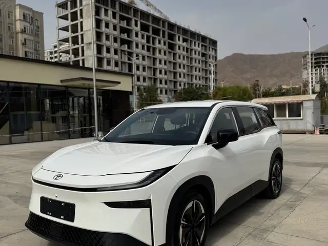 Toyota BZ3 2025 - Выбор фото 1