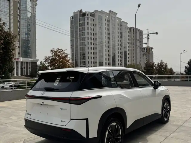 Toyota BZ3 2025 - Выбор фото 4