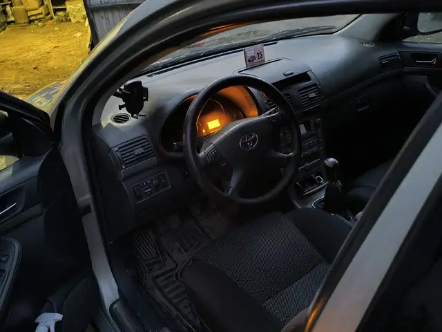 Toyota Avensis 2008 - Выбор фото 7