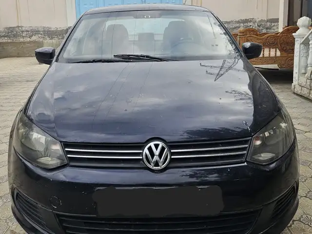 Volkswagen Polo 2012 - Выбор фото 1