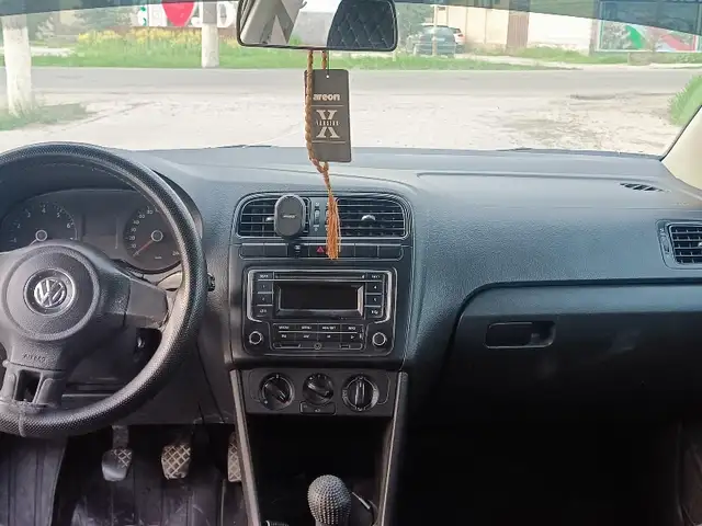 Volkswagen Polo 2011 - Выбор фото 3