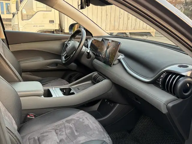 BYD Yuan Plus 2025 - Выбор фото 8