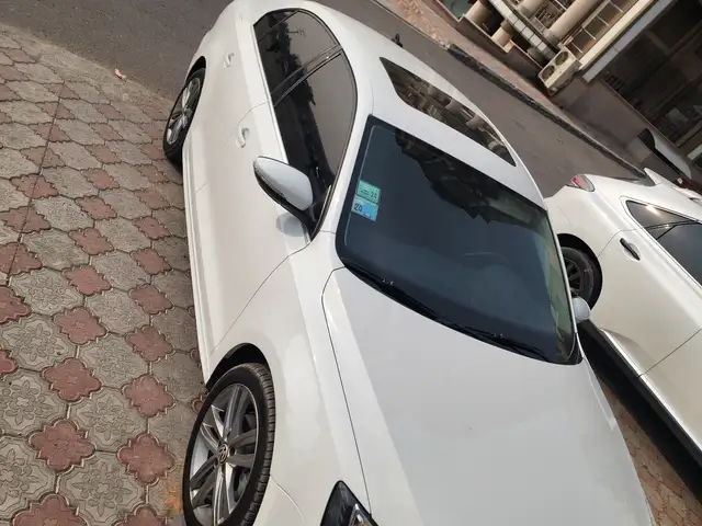 Volkswagen Jetta 2015 - Выбор фото 1