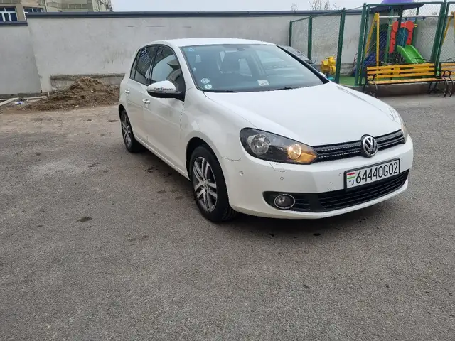 Volkswagen Golf 2011 - Выбор фото 1