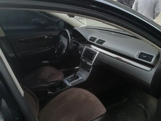 Volkswagen Passat 2011 - Выбор фото 6