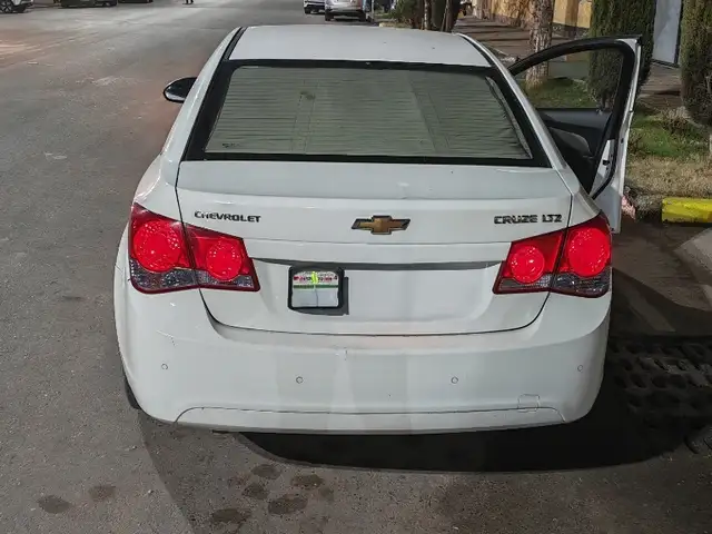 Chevrolet Cruze 2010 - Выбор фото 6