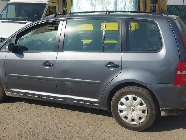 Volkswagen Touran 2006 - Выбор фото 5