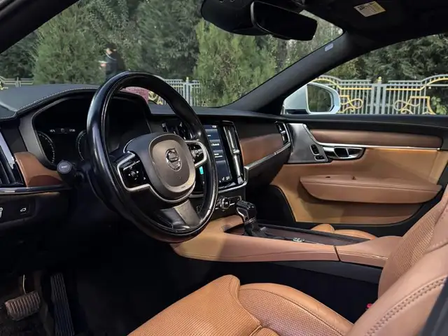 Volvo S90 2017 - Выбор фото 8