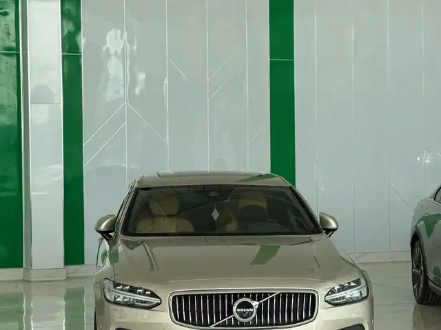 Volvo S90 2017 - Выбор фото 1