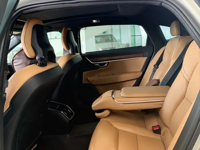Volvo S90 2017 - Выбор фото 8