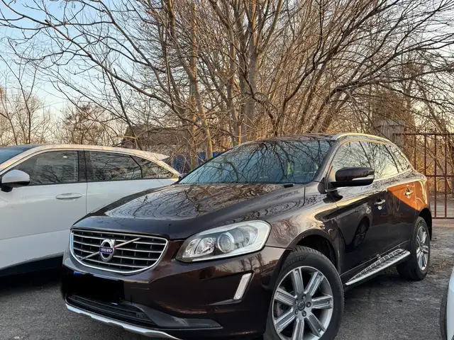 Volvo XC60 2017 - Выбор фото 1