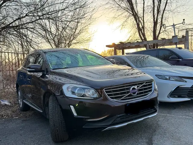 Volvo XC60 2017 - Выбор фото 2