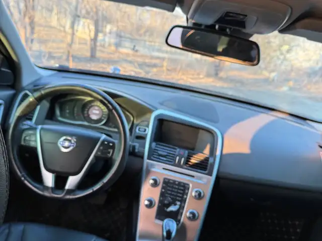 Volvo XC60 2017 - Выбор фото 5