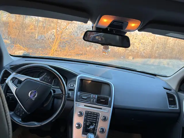 Volvo XC60 2017 - Выбор фото 5