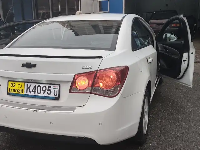 Chevrolet Cruze 2010 - Выбор фото 8