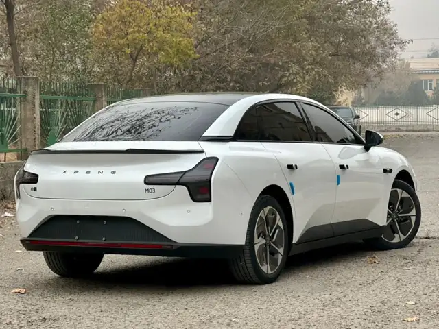 Xpeng P7 2025 - Выбор фото 3