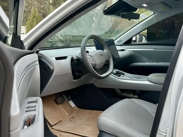 Xpeng P7 2025 - Выбор фото 7