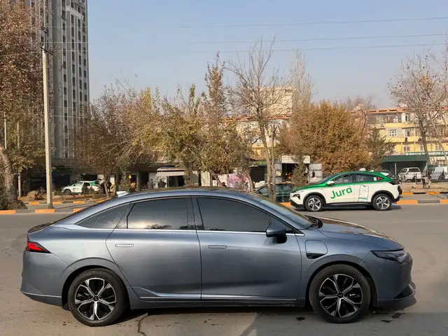 Xpeng P7 2024 - Выбор фото 4