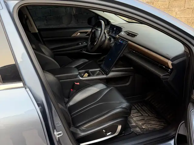 Xpeng P7 2024 - Выбор фото 6