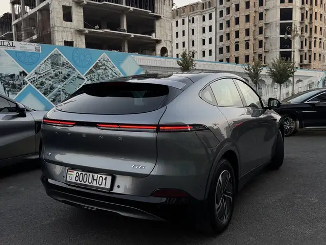 Xpeng G9 2025 - Выбор фото 2