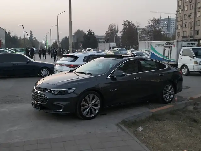 Chevrolet Malibu 2018 - Выбор фото 2