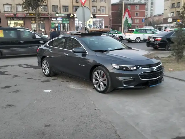 Chevrolet Malibu 2018 - Выбор фото 3