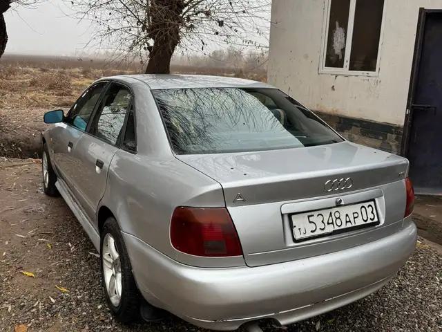 Audi A4 1997 - Выбор фото 2