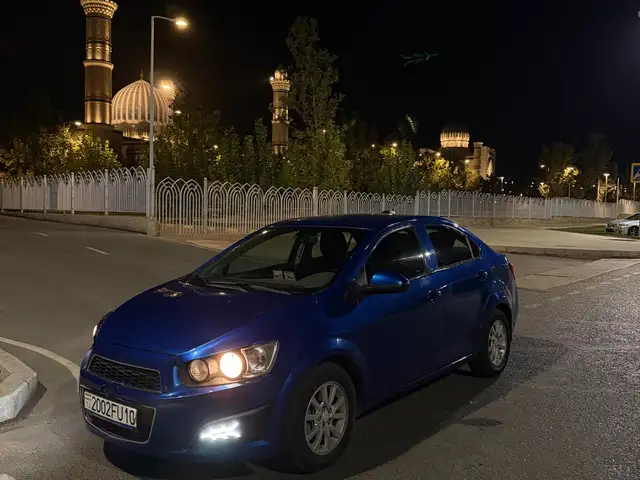 Chevrolet Sonic 2018 - Выбор фото 6