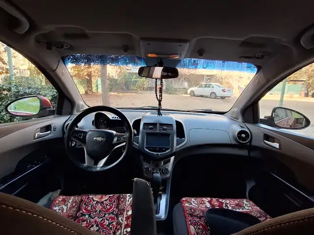 Chevrolet Aveo 2015 - Выбор фото 8